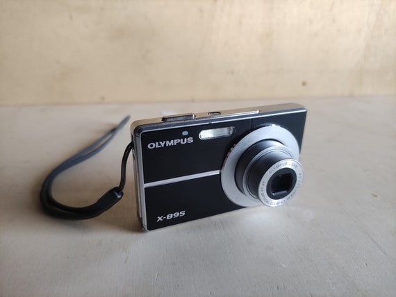 Olympus X-895 -- 12MP -- Y2K Digicam Digital Retro CCD