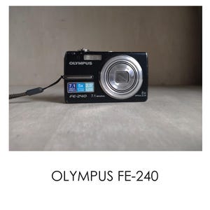 CCD Olympus FE-240-- 7.1MP -- Y2K Digital Camera Digicam Retro
