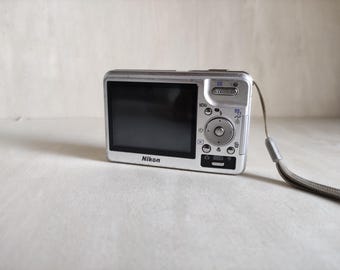 【動作確認済み】NIKON COOLPIX S2 Nikonニコン COOLPIX S2 デジタルカメラ 動作確認済 Amazon.com