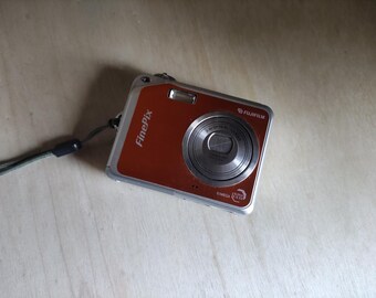 ■ 美品 ■ 富士フィルム　FUJIFILM FinePix V10 オレンジ ゲームができるオールドデジカメ FinePix V10 - fortia's レビュー