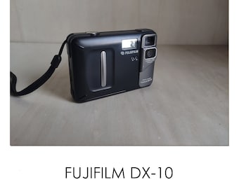 Vintage Fujifilm DX-10  -- 0.8MP -- Y2K Digicam Digital Retro CCD Sensor Camera