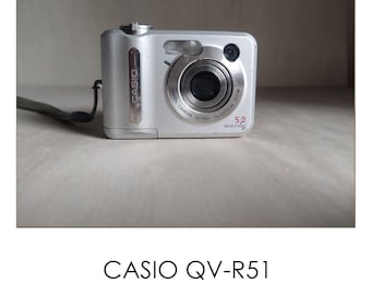 Vintage Casio QV-R51 -- 5MP -- Y2K Digicam Digital Retro CCD Sensor Camera