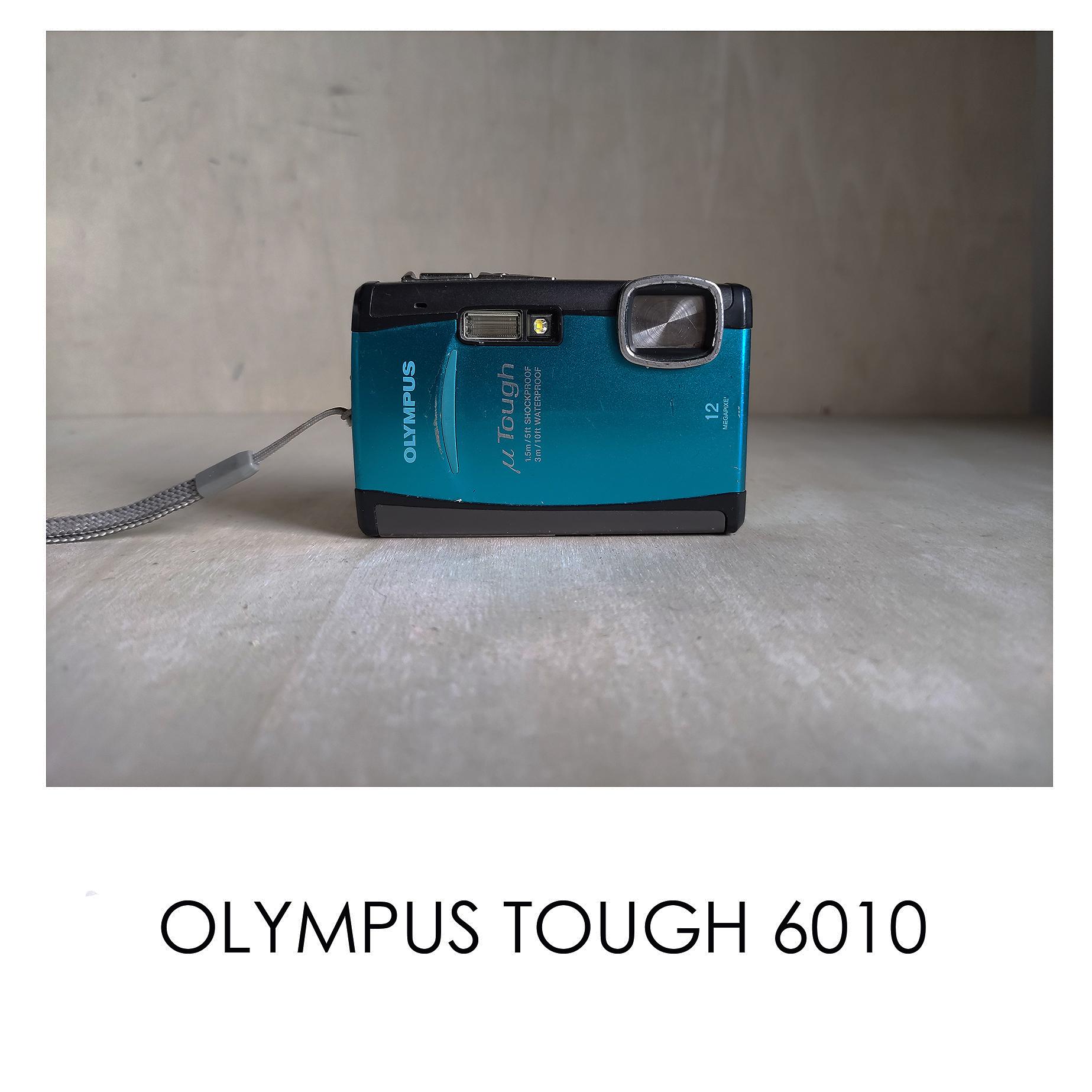 BLUE Olympus Tough 6010 -- 12MP -- Y2K Digital Camera CCD Sensor 