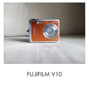 Fujifilm Finepix V10 - Etsy