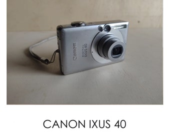 Canon Ixus 40 / Canon PowerShot SD300 -- 4MP -- Y2K Digicam Digital Retro CCD Sensor Camera