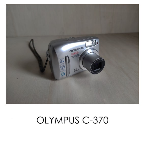 Rare Olympus Camedia ZOOM C370 -- 3.2MP -- Y2K Digicam