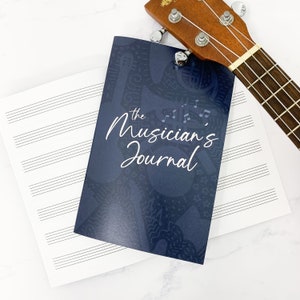 Musician&#39;s Journal: 32-Page Songwriter Notebook Gift