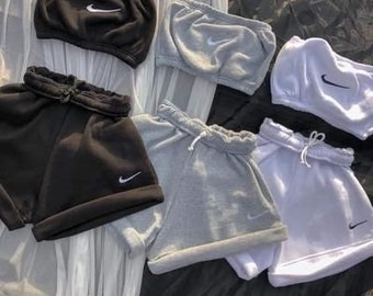 nike matching sets shorts and crop top 
