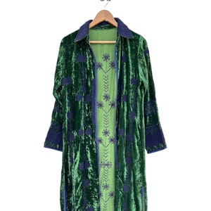 Silk embroiderd Long Velvet Jacket