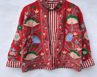 Giacca ricamata Suzani fatta a mano, giacca in TNT, colore nero, abbigliamento da donna, regalo per lei