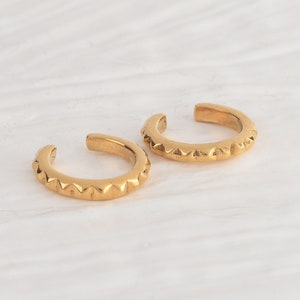 Pyramid Spikes Conch Ear Cuff Earrings, Adjustable Gold Ear Cuff, Shiny Yellow Gold Vermeil Cartilage Ear Cuff, Dainty Cuff, Gift For her