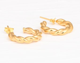 Twisted Wire Hoop Earring, Huggie Hoop, Hoop Gold Earring, Christmas Gift, Handmade of Gold Hoop Earring, Chunky Hoops, Gold Gift for Wife