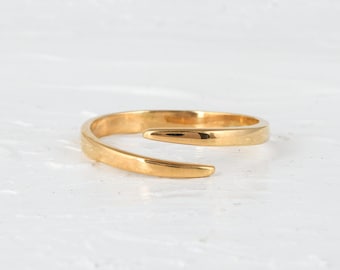 Twisted Ring, Adjustable Ring, 14k Gold Vermeil Dainty Ring, Promise Gift For her, Open Band Ring, Gold Ring