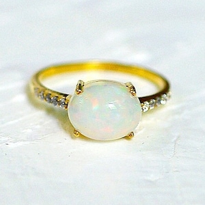 Snowdrop Opal Vintage Gold Ring, Natural Opal Anniversary Ring, Ethiopian Opal Ring, October Birthstone, Opal Gemstone, Anniversary Gift