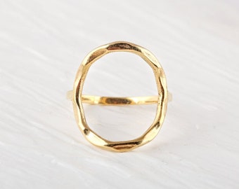 Gold Hammered Ring, Circle Ring, 14k Gold Ring, Oval Hammered Gold Ring, Simple, Large Ring, Gold Ring , Statement Ring, Gift for birthday
