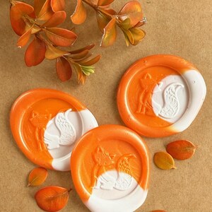 Feito na Nova Zelândia - Pacote com 10 - Lacres de cera Feeling Foxy. Lacres de cera laranja e branco Fox. Lacres de cera autoadesivos. Lacres de cera Woodlands.