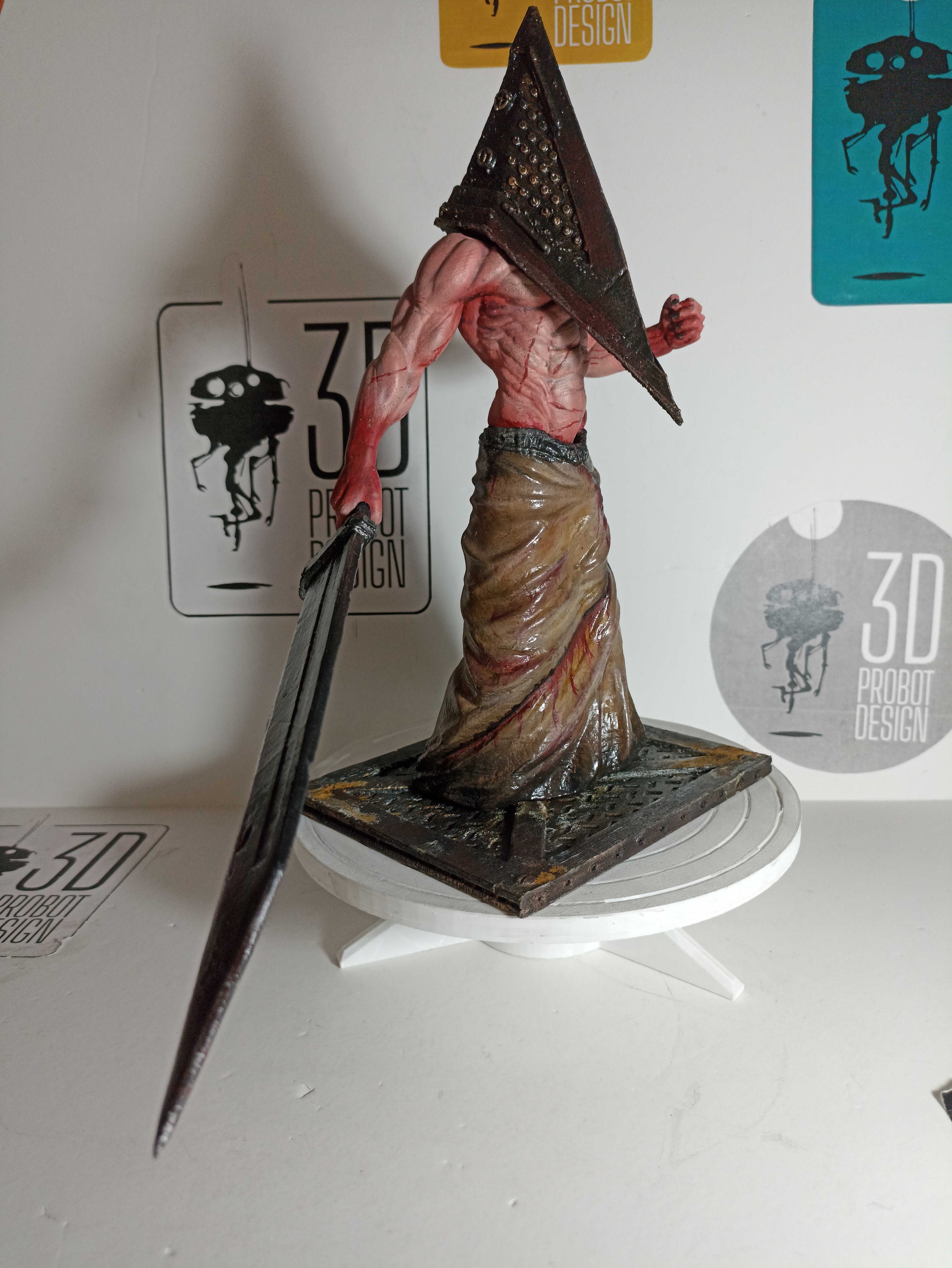 Designer de Silent Hill partilha conceito original de Pyramid Head