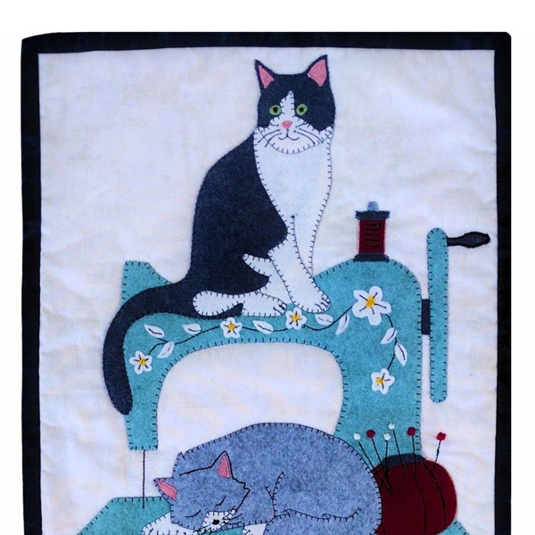 Kit de sieste pour chat | Ensemble de courtepointe murale chat | Kits de courtepointe à suspendre | Kit DIY pour chat | Instructions et matériel inclus | 13" x 15" | Décoration murale