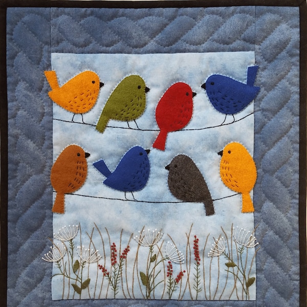 Birds on Wires Quilt Kit von Rachel's of Greenfield | DIY Wand Quilt Kits | Vogel Bastelsets | (Anleitung und Materialien enthalten | 33cm x 38cm