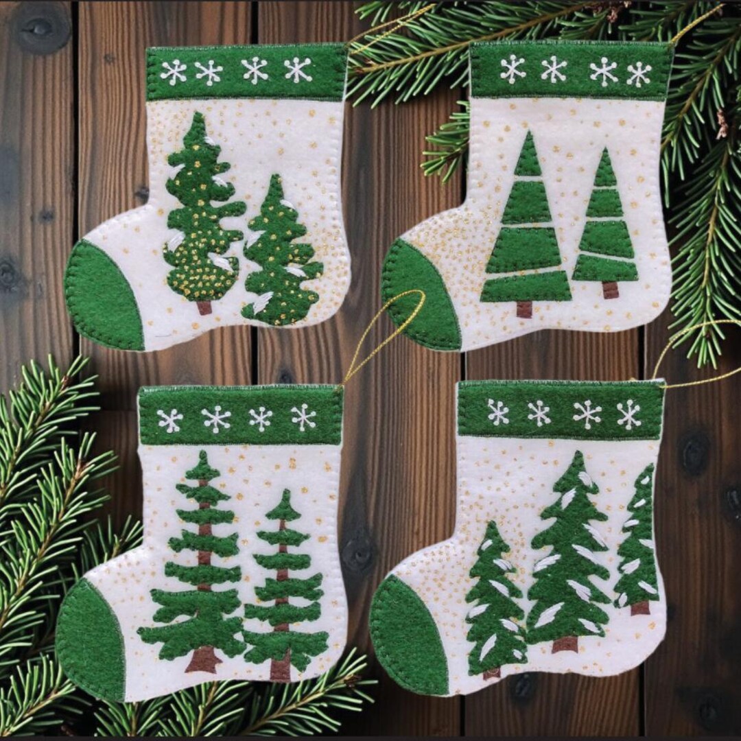 Glitzy Stockings Ornament Pattern | DIY Christmas Ornaments | Easy ...