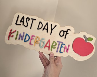 last day of school wood sign,last day of school pennant flag, cute last day of preschool sign, last day of school photo prop, apple