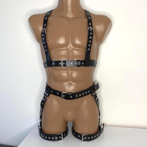 Leather harnesses for men, Mens leather lingeie harness men, bondages full body, Jockstraps for men pants and leather top, Harness männer