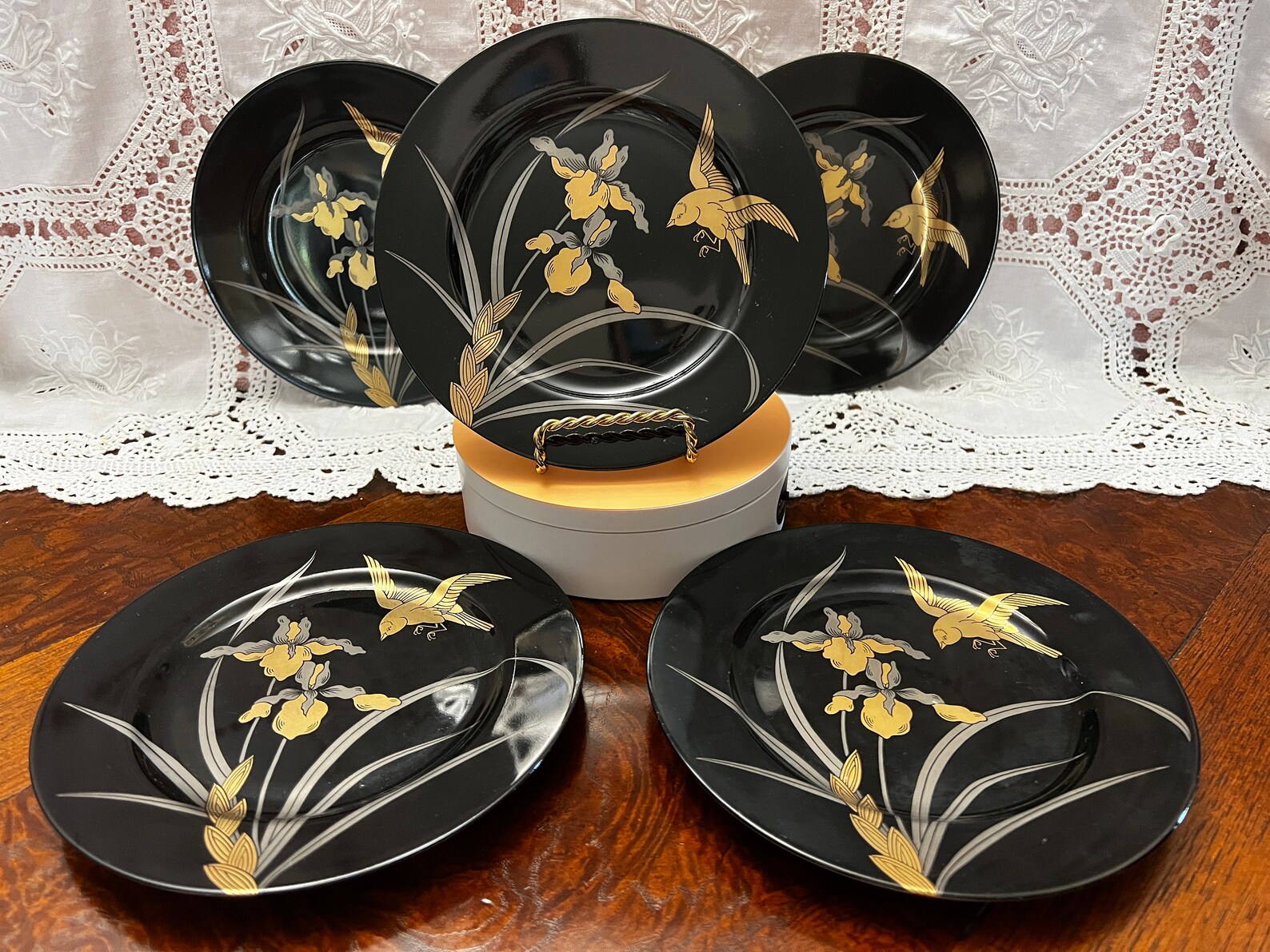 Fitz and Floyd, oiseau Dior Dessert/lunch Plates, Gold Bird and Iris