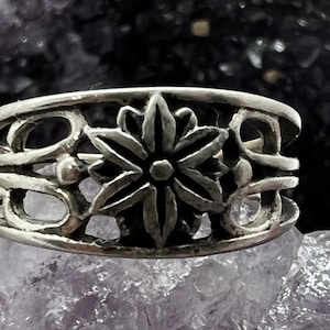 Elegant 925 Sterling Silver Vintage Petal Flower Band Ring, Silver for Women, Sterling Jewelry