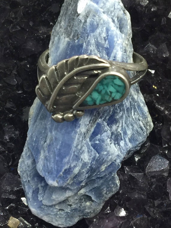 Vintage 925 Ring, Silver With Crushed Turquoise Inlay Leaf