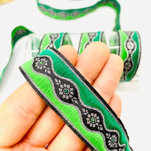 Green Celtic Floral Jacquard Ribbon: Vintage Style Sewing Trim (22mm)