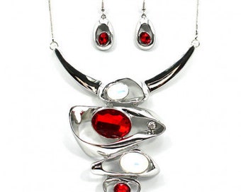 Red and White Silver Plated Pendant Necklace Set