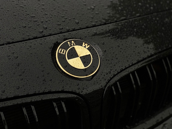 BMW Emblem aus Messing / sehr hochwertiges schwarz-goldenes BMW