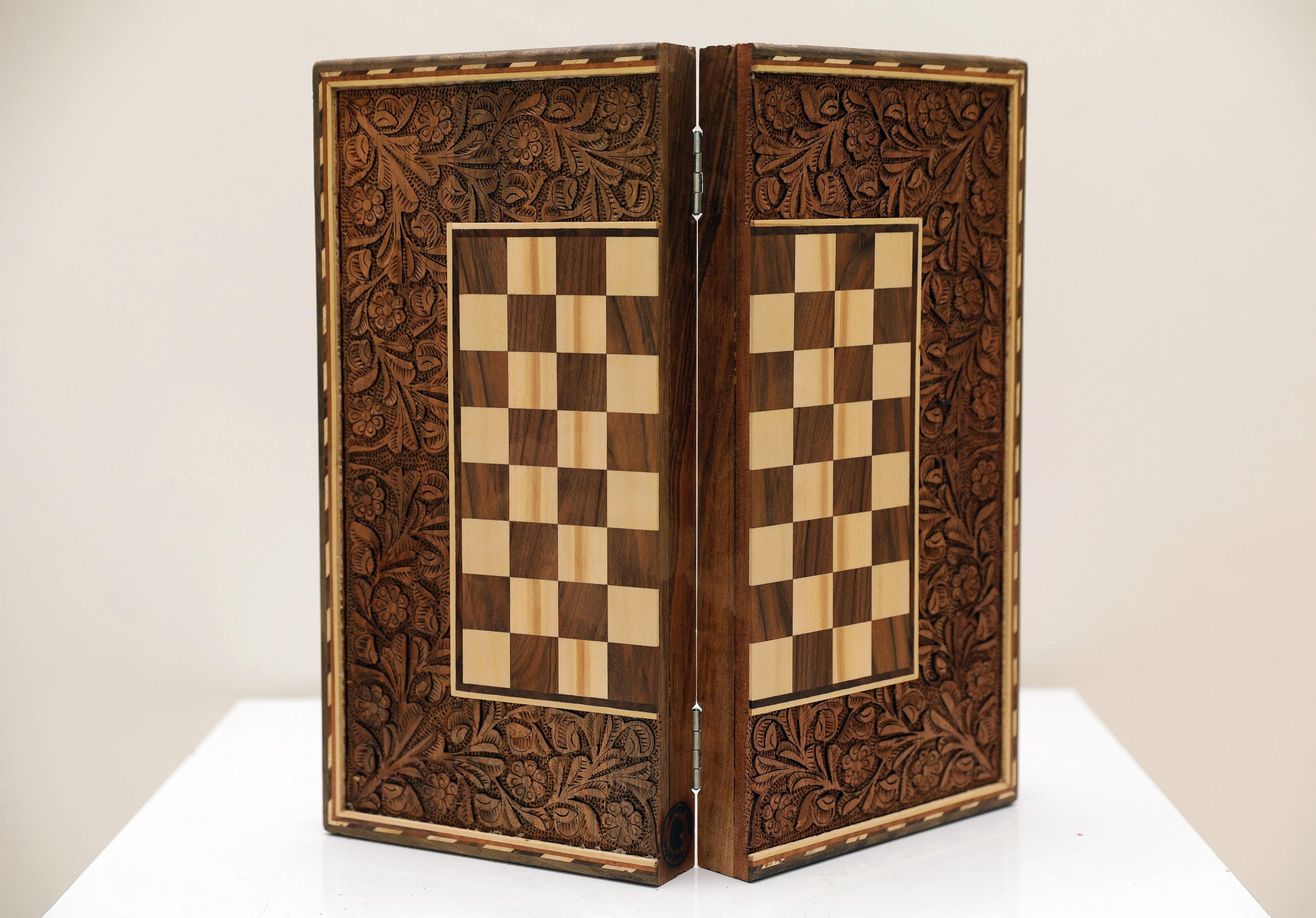 手作りバックギャモンチェスセット：ペルシャ風彫刻デザイン（40 x 40
