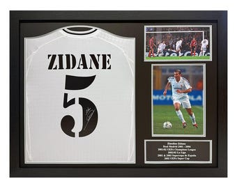 イタリア代表ファビオ・カンナバーロ　 レアル・マドリード 　直筆サイン入りフォト ファビオ・カンナバーロ直筆サイン入りレアル・マドリードサッカー写真