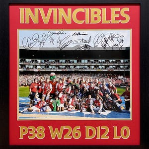 Arsenal Invincibles multi Signed and Framed  photograph with COA & photo proof