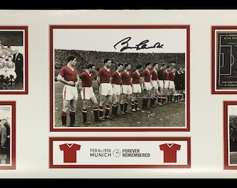 Sir Bobby Charlton Signed and Framed Manchester United storyboard with COA & photo proof