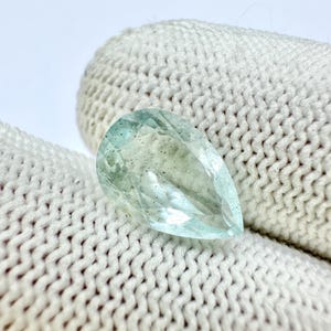 Aquamarine, natural aquamarine, loose aquamarine, faceted aquamarine gemstone, aqua gemstone for making jewellery 2.90 Ct. 12x8x5 mm