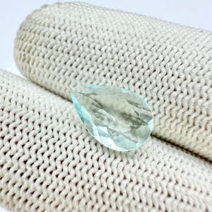 Aquamarine, natural aquamarine, loose aquamarine, faceted aquamarine gemstone, aqua gemstone for making jewellery 2.10 Ct. 12x8x4 mm
