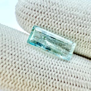 Aquamarine, natural aquamarine, loose aquamarine, faceted aquamarine gemstone, aqua gemstone for making jewellery 2.10 Ct. 12x5x4 mm
