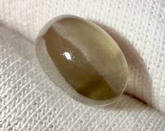 Oval Cat's Eye Cabochon Gemstone | 5 ct Crystal