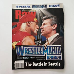 WWE Raw Magazine 2003 Wrestle Mania Special Edition Hulk Hogan vs McMahon Cover