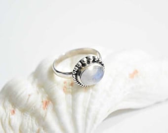 Moonstone Silver Ring, Sterling Silver Ring, Rainbow Moonstone Ring, Crystal Ring, Boho Ring, Moonstone Jewellery