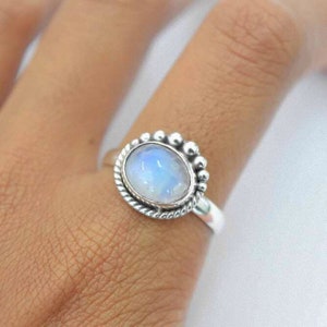 Moonstone Silver Ring, Sterling Silver Ring, Rainbow Moonstone Ring, Crystal Ring, Boho Ring, Moonstone Jewellery