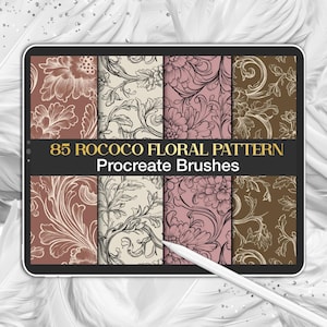 Puede incluir: Una pantalla de tableta digital que muestra 85 pinceles Procreate con patrones florales rococó, dividida en cuatro paneles verticales con intrincados dibujos botánicos en tonos rosa empolvado, crema, malva y marrón, con un lápiz blanco.