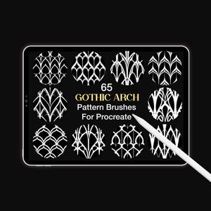 Peut inclure: Un écran de tablette numérique affichant 65 brosses à motifs Gothic Arch pour Procreate. L'écran présente dix échantillons circulaires de motifs d'arches géométriques blancs sur fond noir, avec le texte 65 GOTHIC ARCH Pattern Brushes For Procreate.