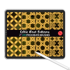 Puede incluir: Una pantalla de tableta digital que muestra un conjunto de 100 pinceles Procreate con patrones de nudos celtas. Los patrones son en oro y negro sobre un fondo verde oscuro. El texto "Celtic Knot Patterns 100 Procreate Brushes" se muestra en la pantalla.