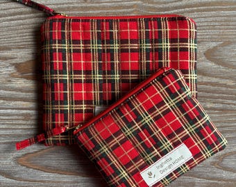 Quilted zipper pouch bag, Coins purse, Cotton red gold checked print, Sustainable eco, Small accessories storage bag, Zip pouch