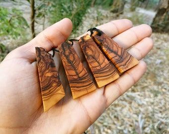 Pendentif en bois d'olivier - Bijoux en bois - Collier en bois - Bijoux en bois