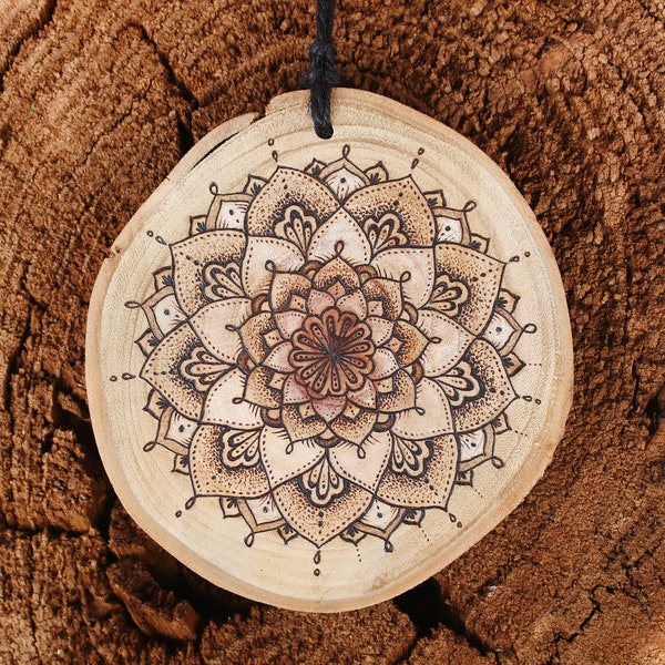 Bois de mandala brûlé, Pyrographie faite à la main, Décoration intérieure, Ornement, Cadeau