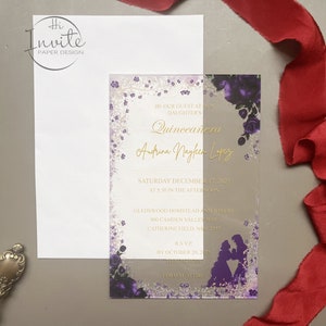 Purple Beauty And The Beast Quinceañera Invitación de acrílico transparente, invitación de acrílico floral personalizado con sobre {Vista previa gratuita disponible}